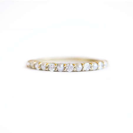 Best Seller Pearl & Diamond 2mm Shared Prong Band